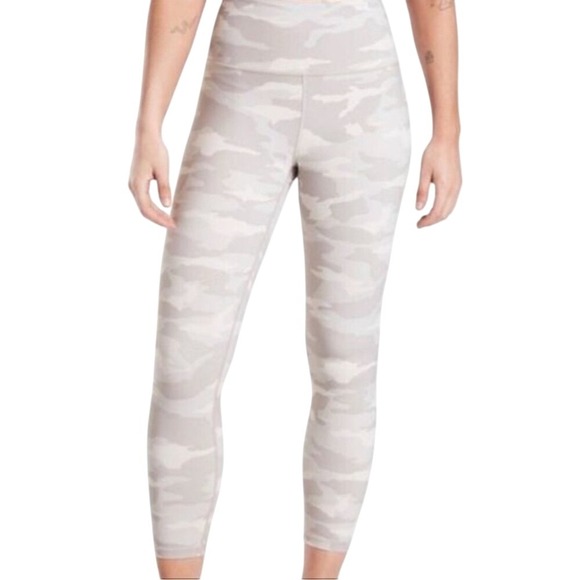 Athleta Elation Camo 7/8 Tights Size Small Gray Camouflage High-Rise Leggings - Picture 1 of 9
